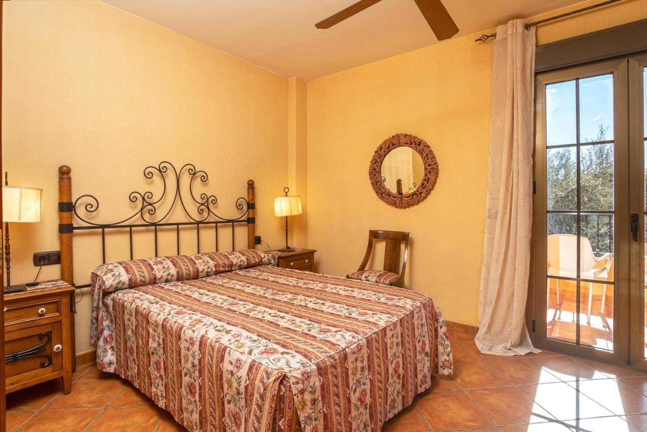Casa Flores Con Piscina Interior Climatizada Alcaucín Extérieur photo
