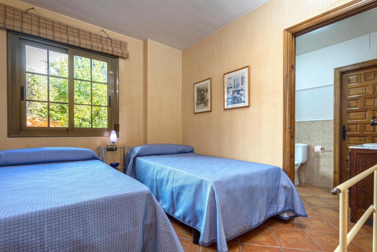 Casa Flores Con Piscina Interior Climatizada Alcaucín Extérieur photo